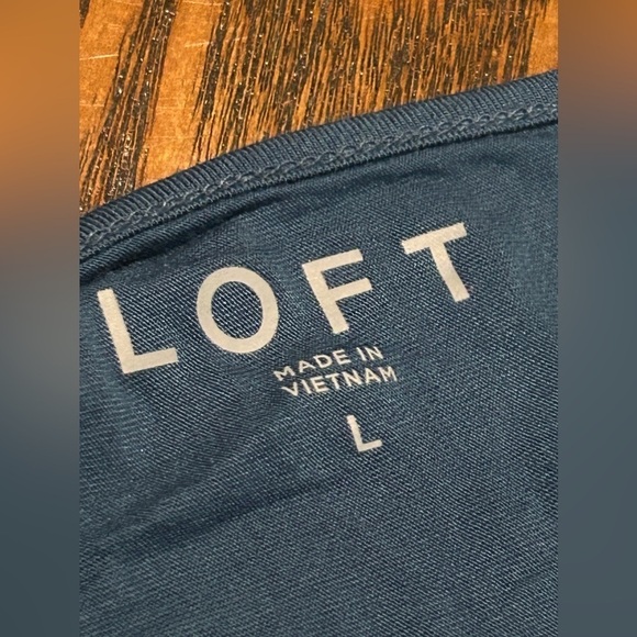 Loft Twist Back Tee women’s L teal blue classic staple wardrobe teacher V-neck - Picture 5 of 13